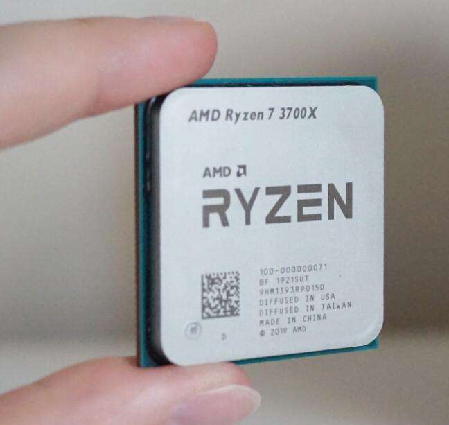 Процессор AMD Ryzen 7 3700X (АМ4, 8/16, до 4.4GHz)