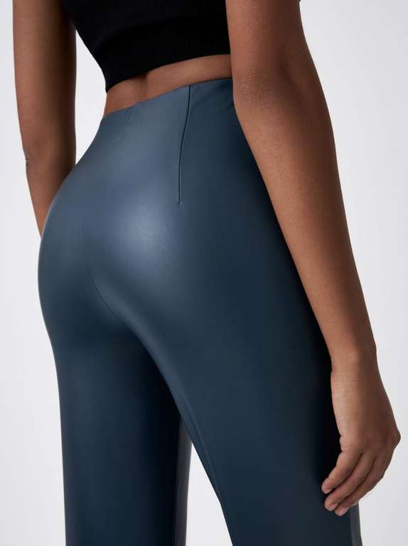 Прямые женские брюки SELA, искусственная кожа, темно-бирюзовые/черные
