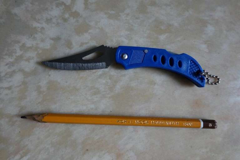 Нож туристический, нержавеющая сталь, складной, синий, Следопыт 9-015