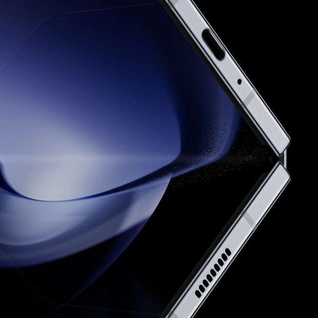 Смартфон Samsung Galaxy Z Fold 5 (цена при оплате картой Мир)