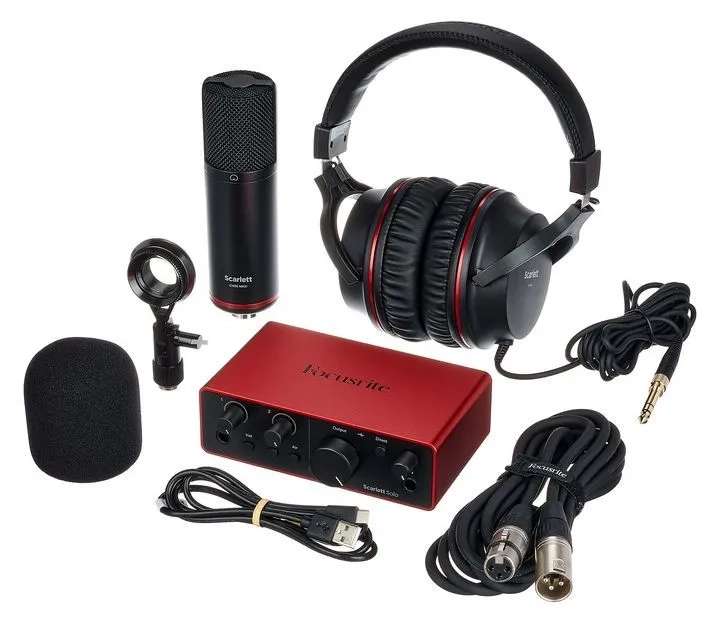 Студийный комплект Focusrite Scarlett Solo Studio 4th Gen