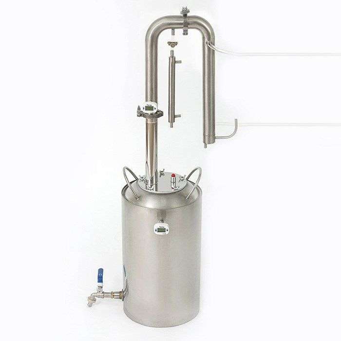 Аппарат для приготовления дистиллированной воды Родник Про 3 (30 литров, 1,5 дюйма, с узлом отбора), цена с Ozon картой