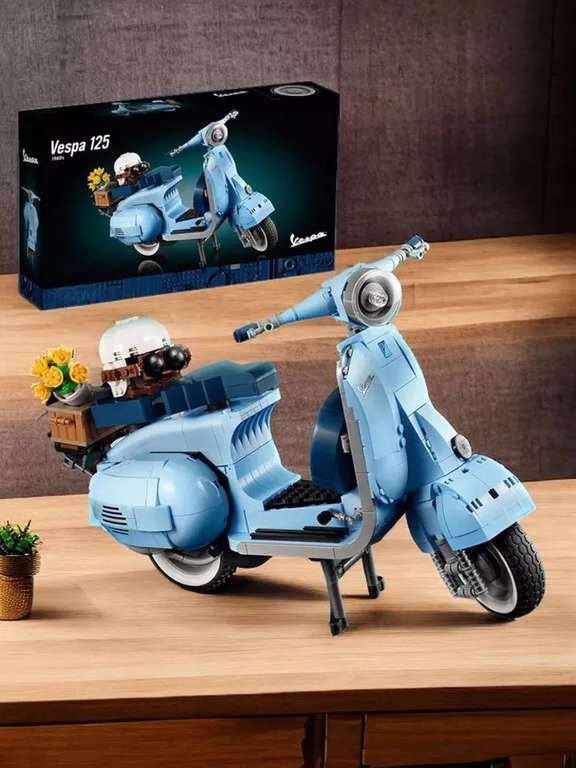 Конструктор "Скутер Vespa 125" 1106 деталей (по озон карте)