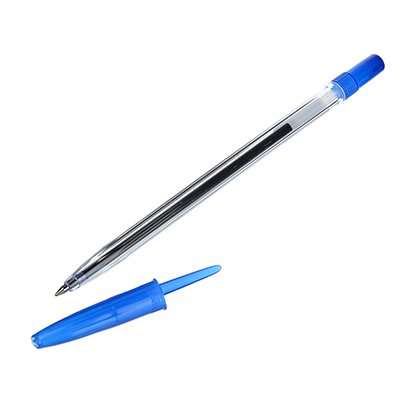 Подборка товаров для учебы (например, ручка шариковая с масляными чернилами 0,7 мм и другие товары в описании)