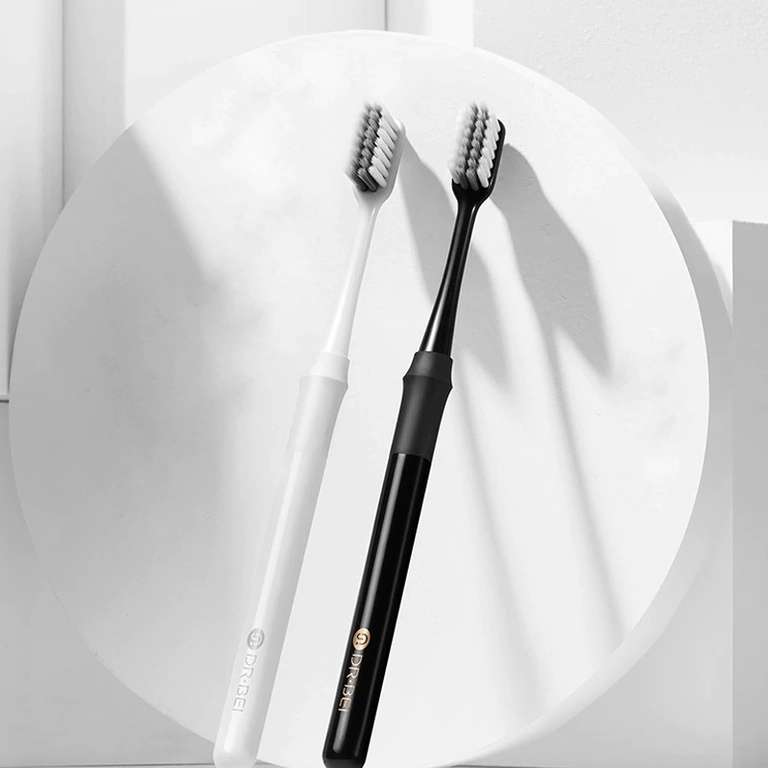 Зубная щетка Xiaomi DR. Bei Bamboo Toothbrush в комплекте с кейсом для хранения и перевозки