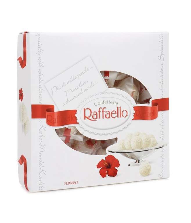 Набор конфет Raffaello с цельным миндальным орехом в кокосовой обсыпке, 240г 12 штук (208₽ за 1 шт.)