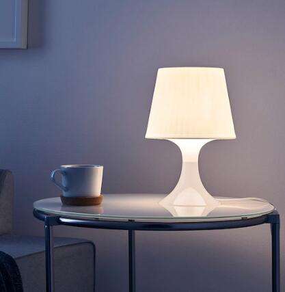 Лампа настольная Lampan Лампан в белом или оранжевом цвете