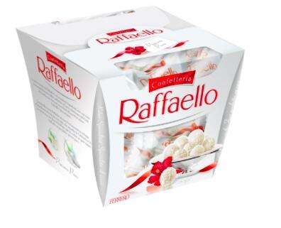 Конфеты Raffaello с цельным миндальным орехом в кокосовой обсыпке в упаковке 150 г