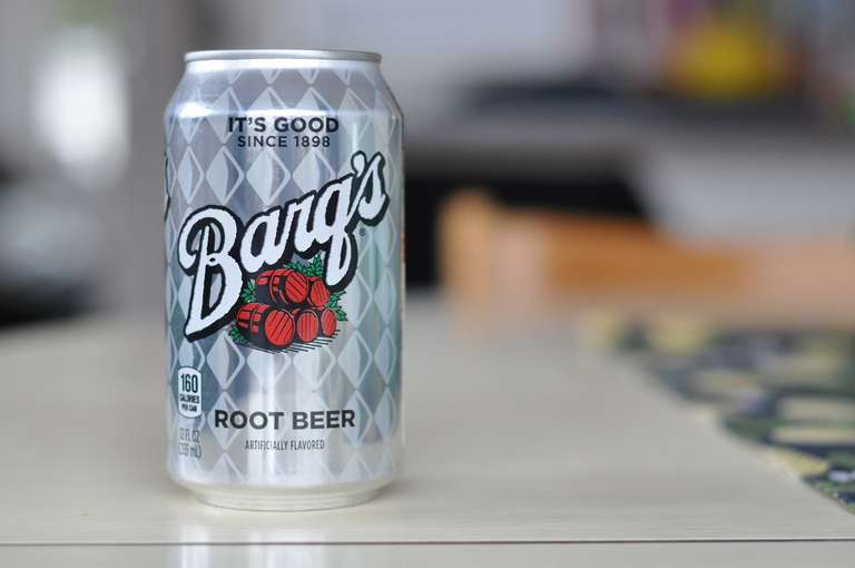Газированный напиток Barq's Root Beer 6 штук (USA)