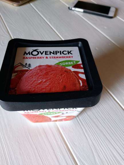 [Мск] Мороженое Movenpick клубника с малиной 500 мл