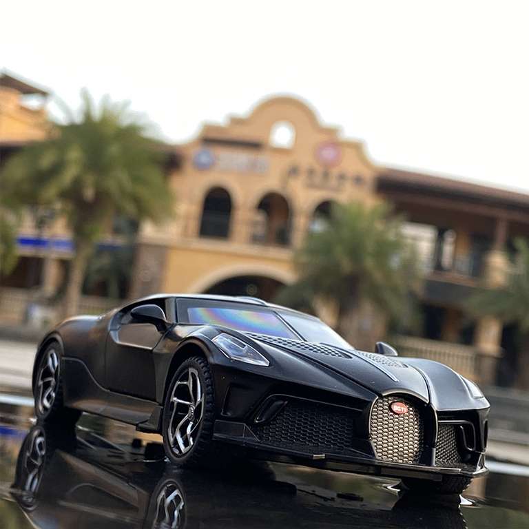 Коллекционная модель спортивного автомобиля Bugatti La Voiture Noire [1:32]