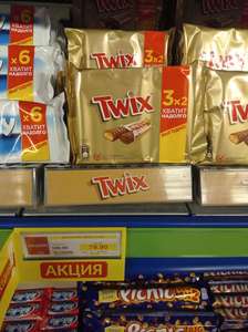 Шоколадки Twix и Snickers в магазине Selgros