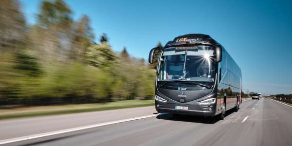 Lux Express: Автобусные билеты Москва-Рига, Спб-Рига и обратно всё лето