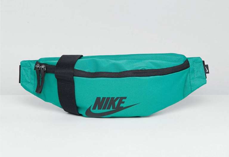 Зеленая сумка на пояс Nike