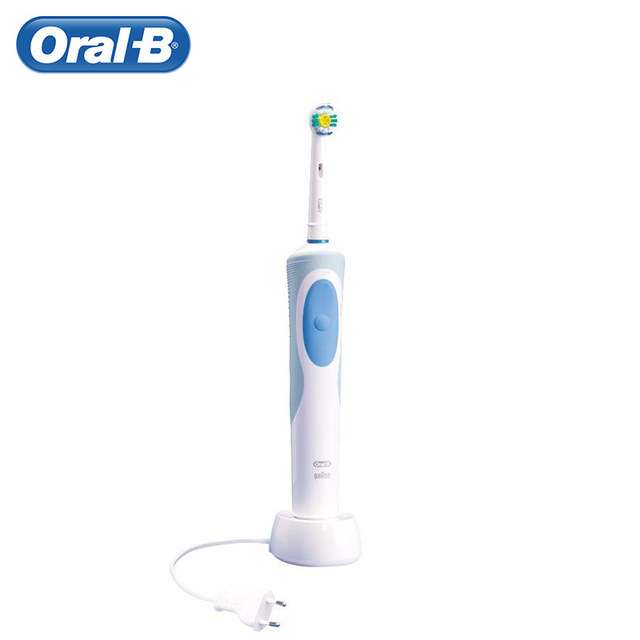 Зубная щетка ORAL-B Vitality D12.513 3D White
