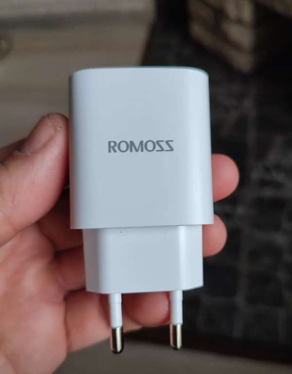 Зарядное устройство Romoss AC20T 20W QC+PD