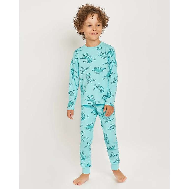 3=2 на белье и пижамы Day&Night (напр., 2 пижамы для мальчика + комплект термобелья, р-р 128)