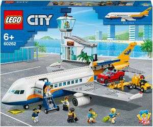 Конструктор LEGO City Airport 60262 Пассажирский самолёт, 669 дет.